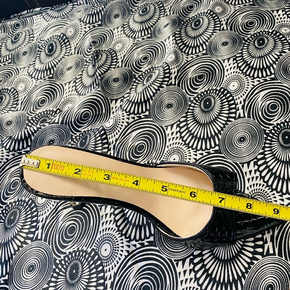 Sandals high heels brand new size 35